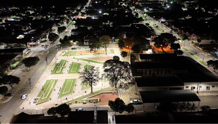 Foto: Valdelino Pontes/SECID-PR Troca de luminárias tradicionais por LED gera economia de R$ 5,6 milhões para os municípios